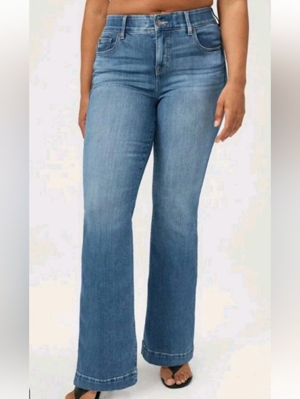 Torrid Bombshell Flare Premium Stretch Jeans Medium Women's Plus Size 24